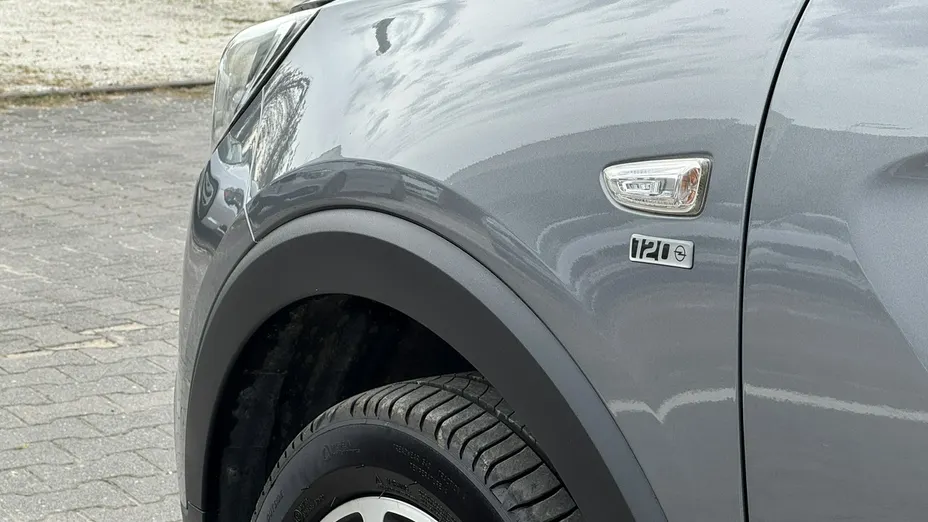OPEL Crossland X -