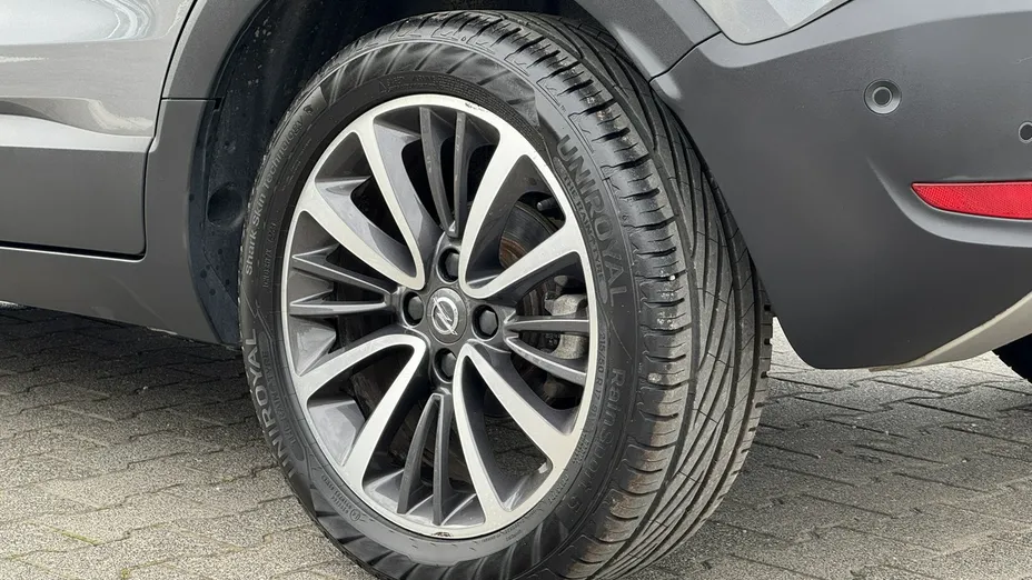 OPEL Crossland X -