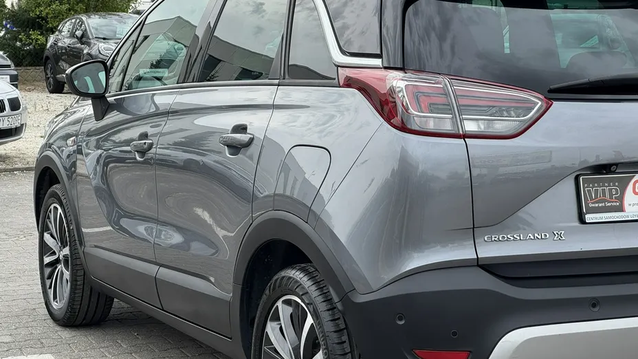 OPEL Crossland X -