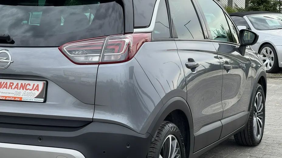 OPEL Crossland X -