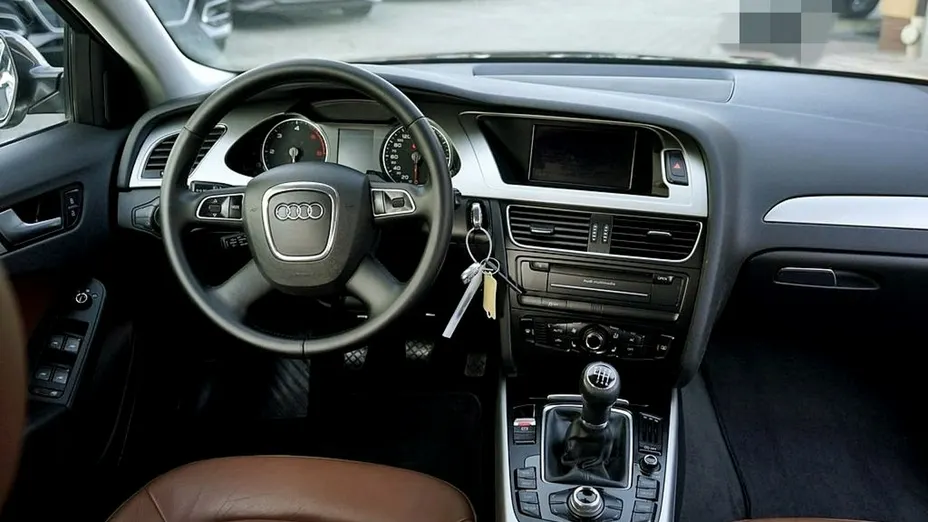 AUDI A4 Avant -