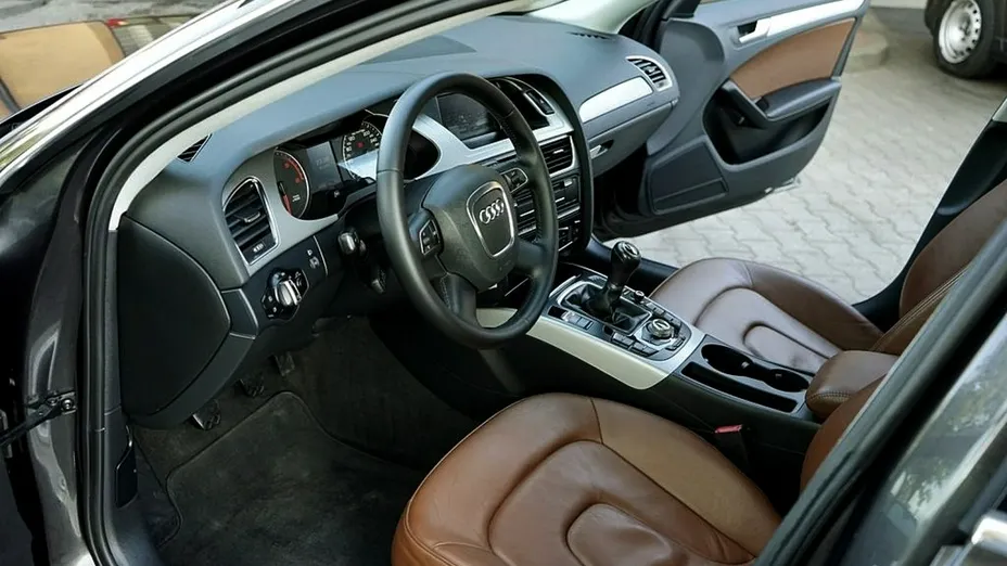 AUDI A4 Avant -