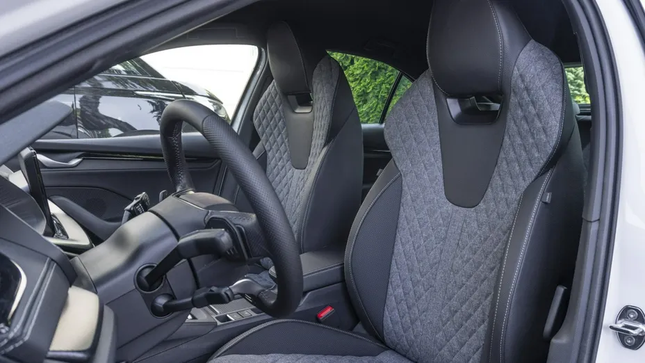 SKODA Octavia -