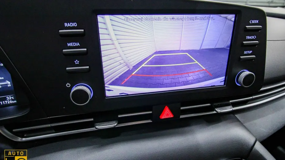 HYUNDAI Elantra -