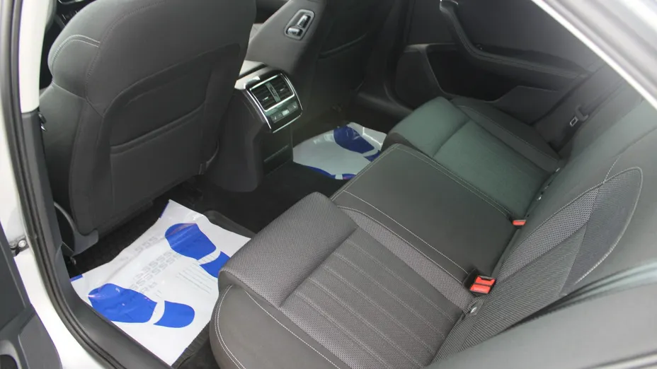 SKODA Superb -