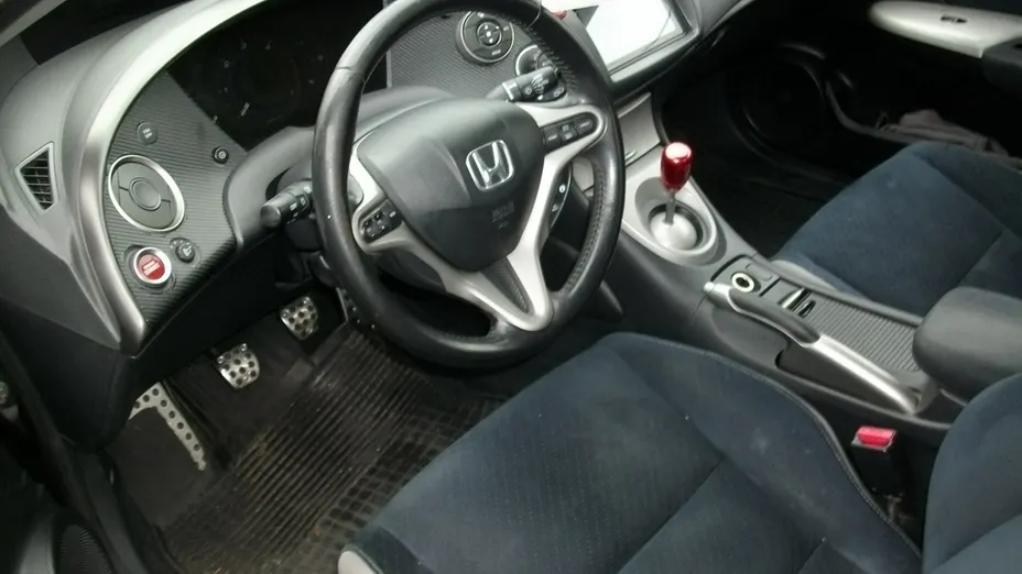 HONDA Civic -