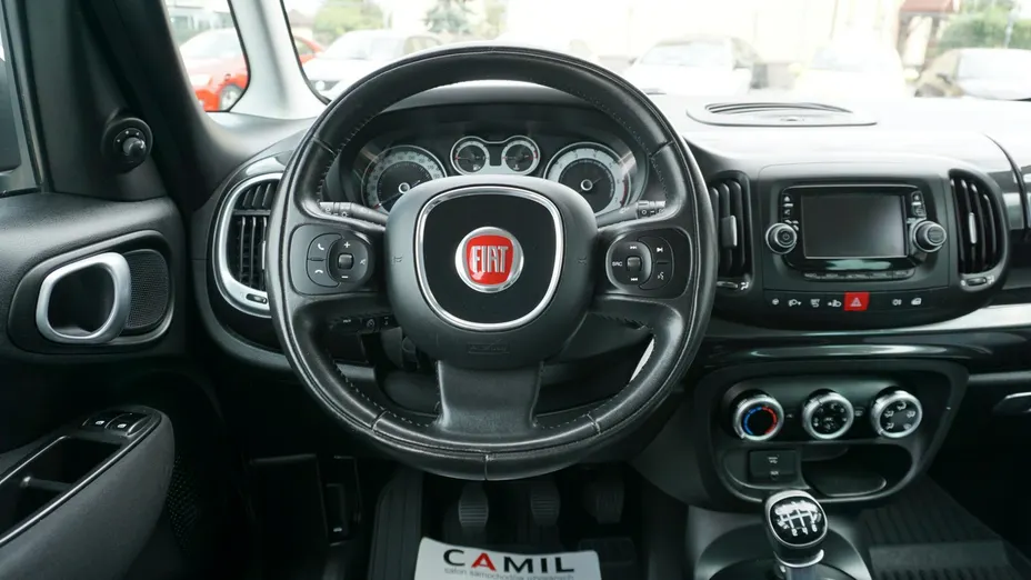 FIAT 500L -