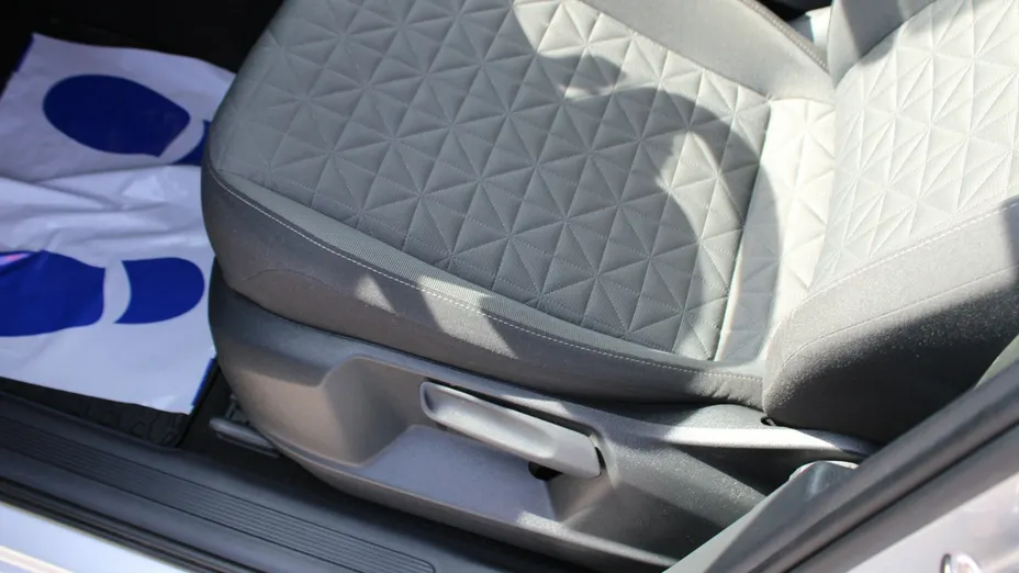 VOLKSWAGEN Tiguan -