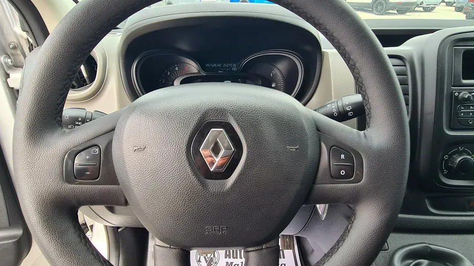RENAULT Trafic -