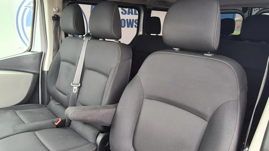 RENAULT Trafic -