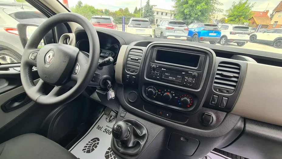 RENAULT Trafic -