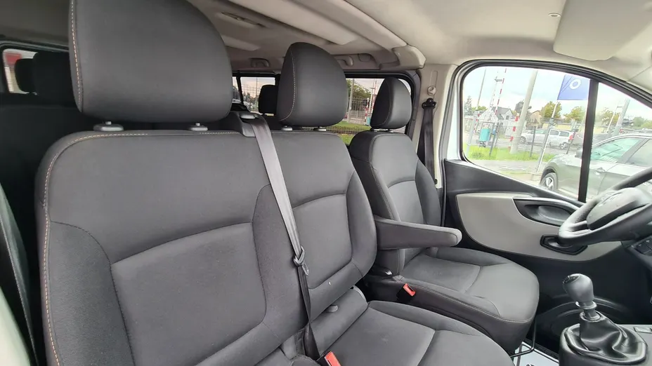 RENAULT Trafic -