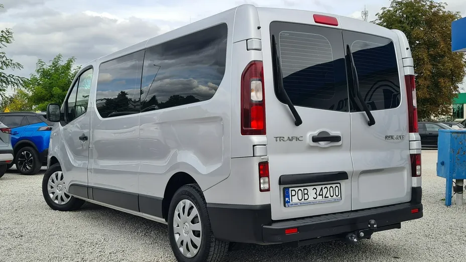 RENAULT Trafic -