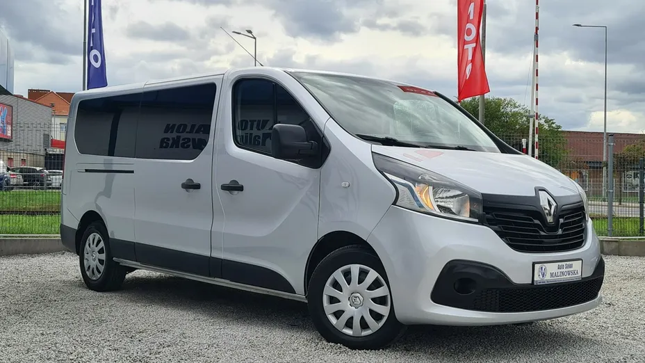 RENAULT Trafic -