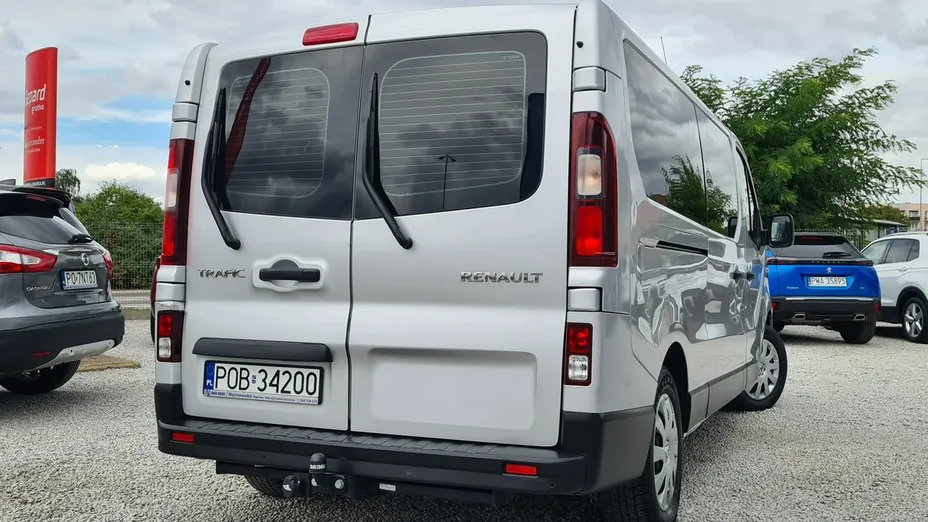RENAULT Trafic -