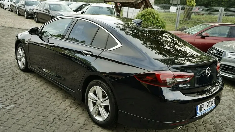 OPEL Insignia -
