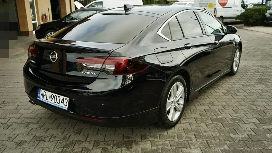 OPEL Insignia -
