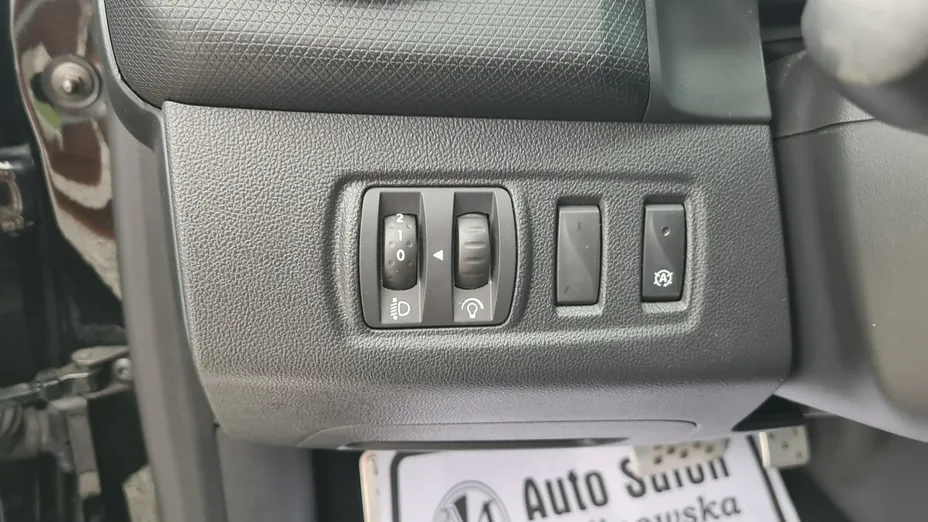 RENAULT Clio -
