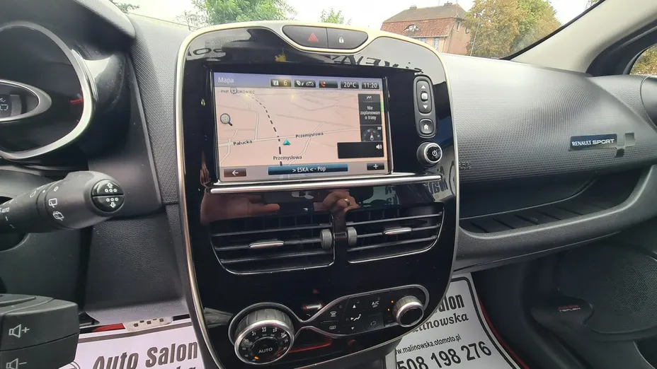 RENAULT Clio -
