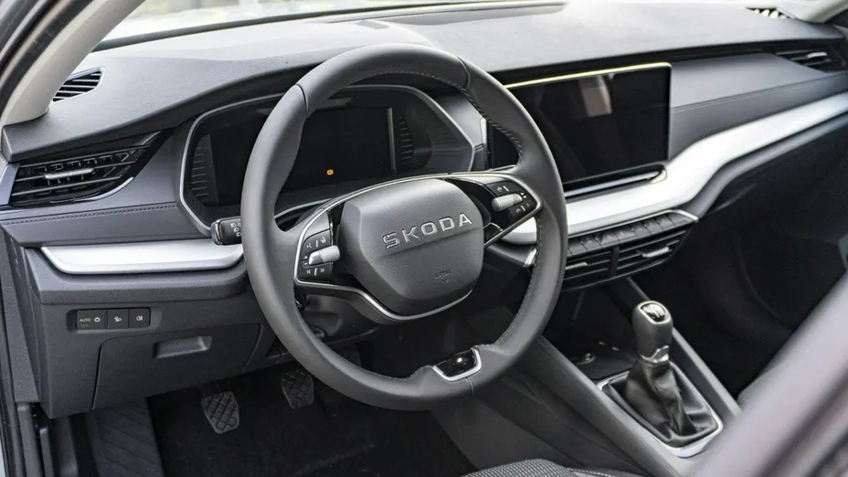 SKODA Octavia -