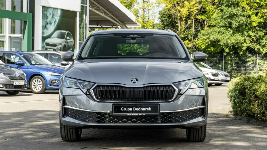 SKODA Octavia -