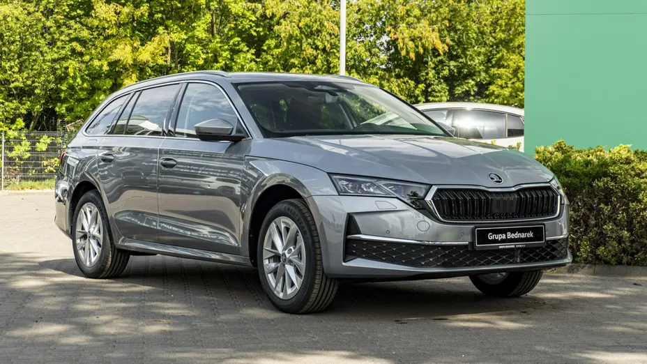 SKODA Octavia -