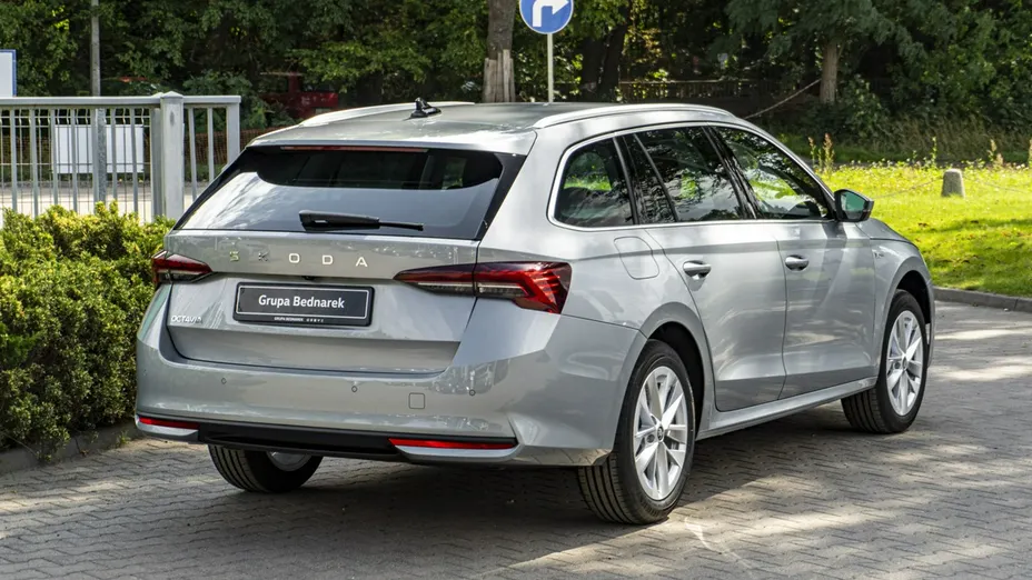 SKODA Octavia -