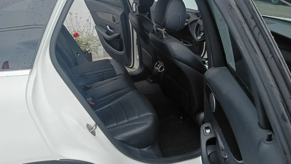 MERCEDES-BENZ GLC -