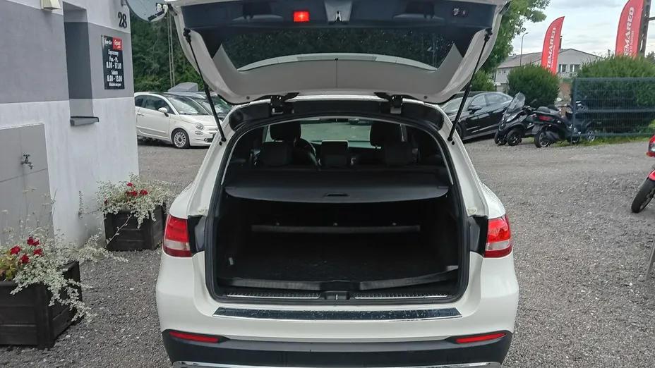 MERCEDES-BENZ GLC -