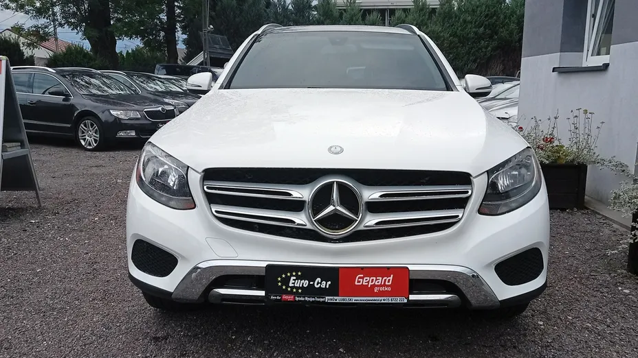 MERCEDES-BENZ GLC -