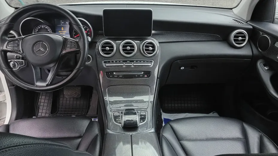 MERCEDES-BENZ GLC -