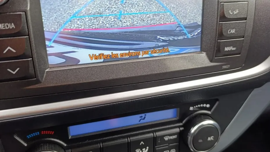 TOYOTA Auris -