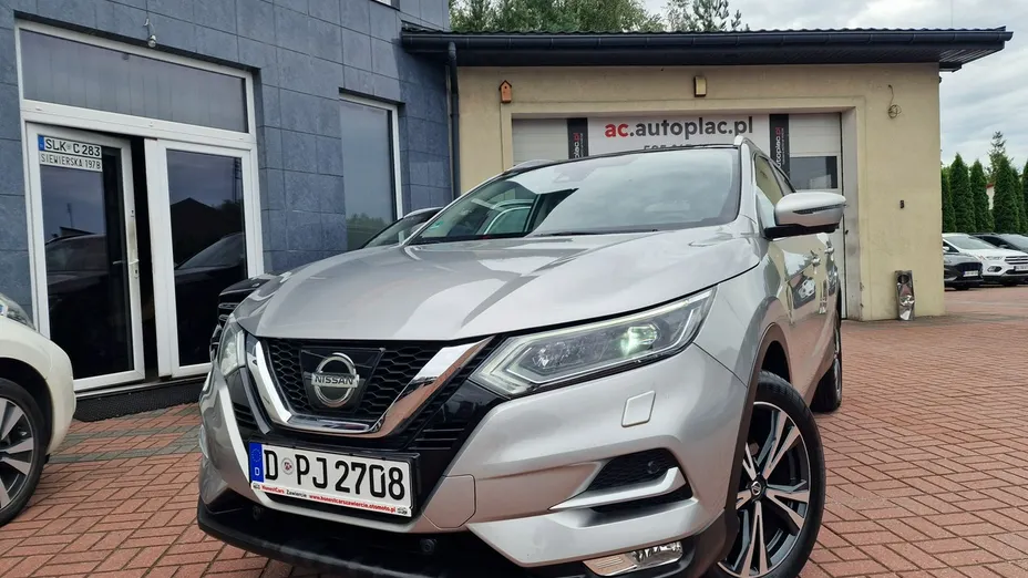 NISSAN Qashqai -