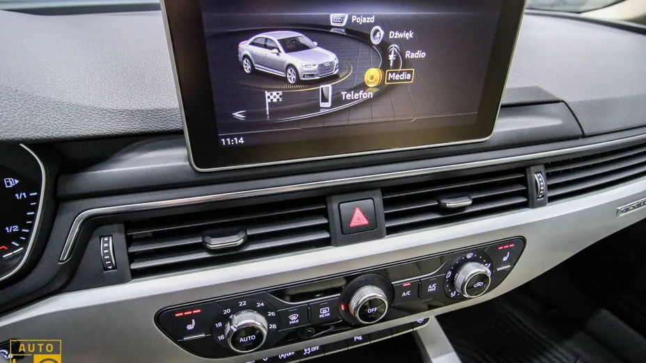 AUDI A4 -