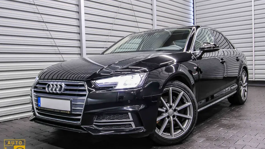AUDI A4 -