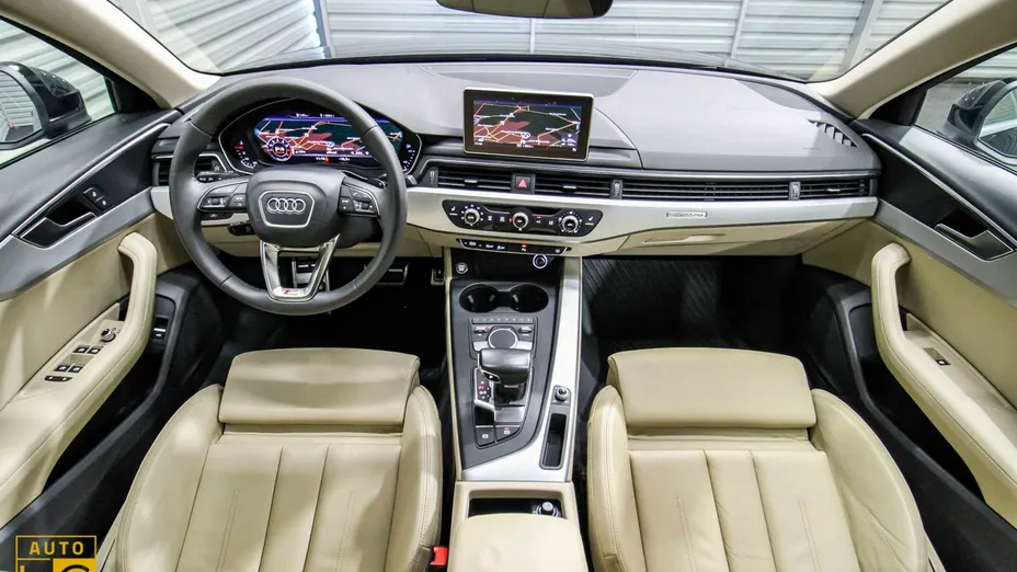 AUDI A4 -
