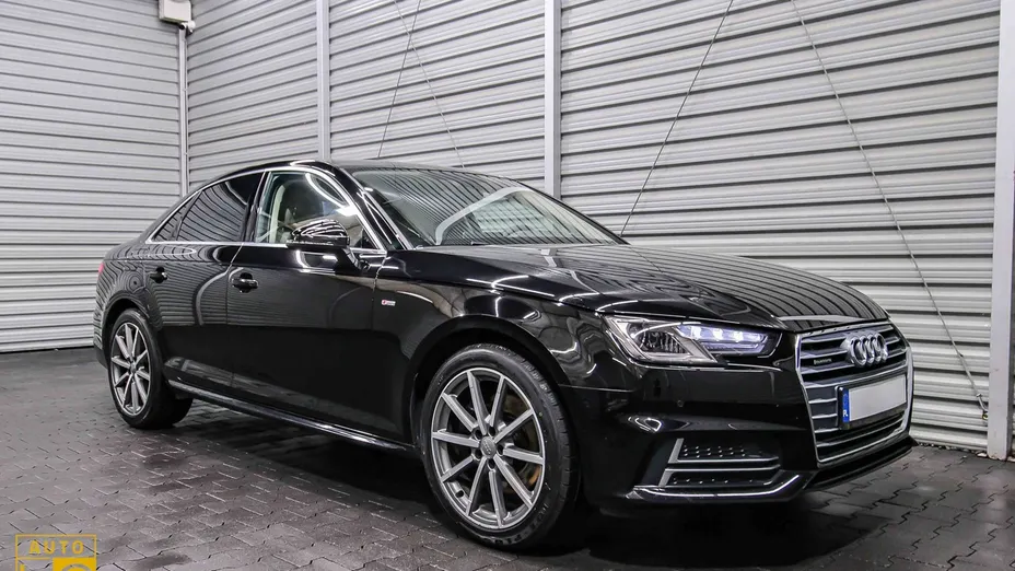 AUDI A4 -