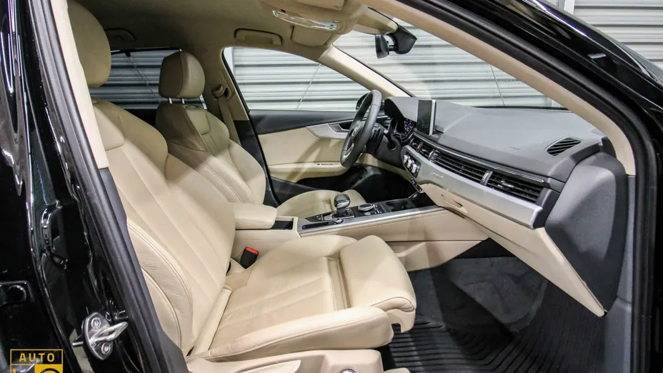 AUDI A4 -