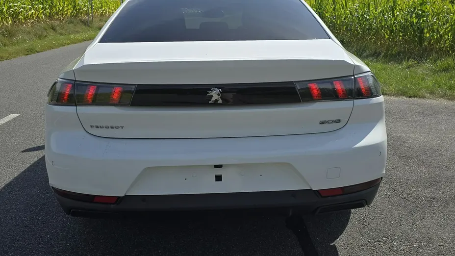 PEUGEOT 508 -