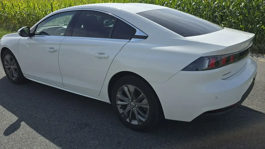 PEUGEOT 508 -