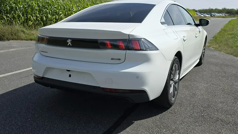 PEUGEOT 508 -