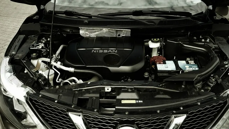 NISSAN Qashqai -