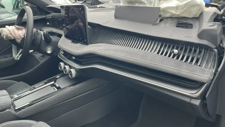 SKODA Superb -