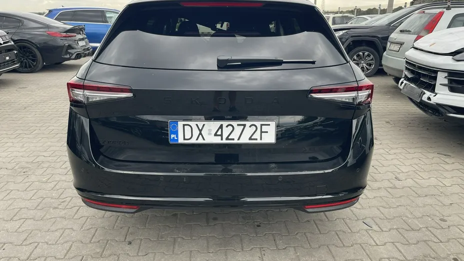 SKODA Superb -