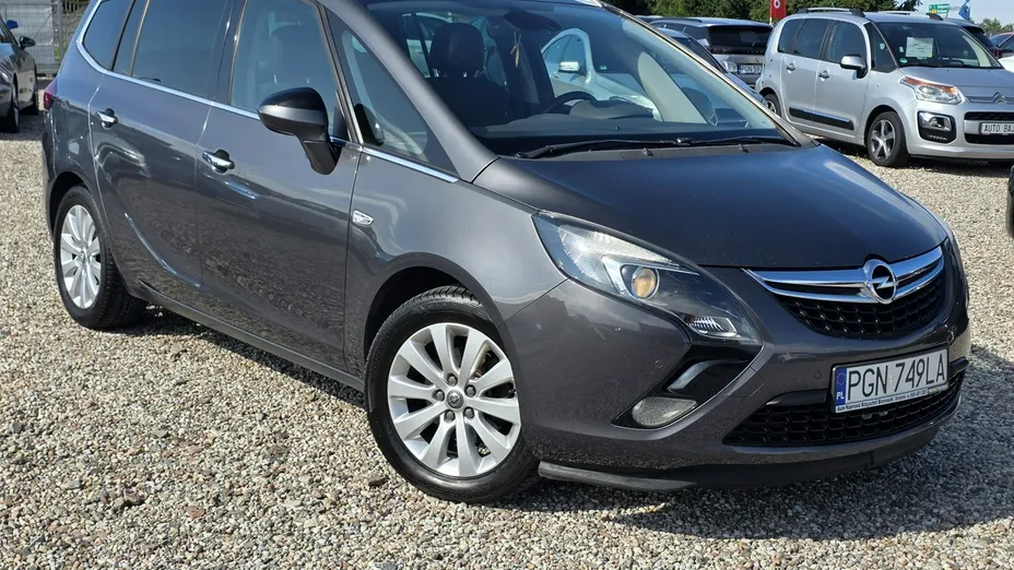 OPEL Zafira -