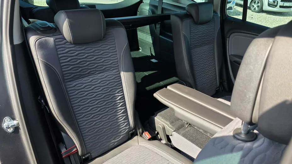 OPEL Zafira -