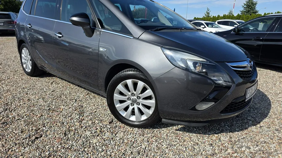 OPEL Zafira -
