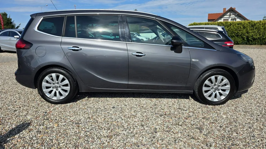 OPEL Zafira -