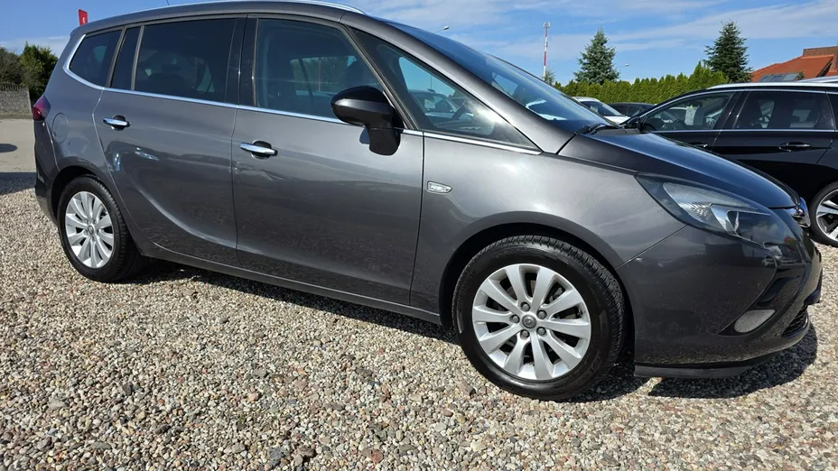 OPEL Zafira -