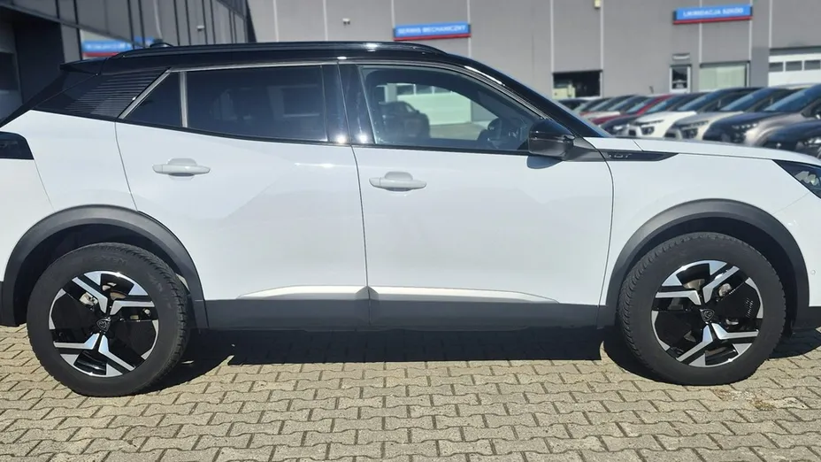 PEUGEOT 2008 -